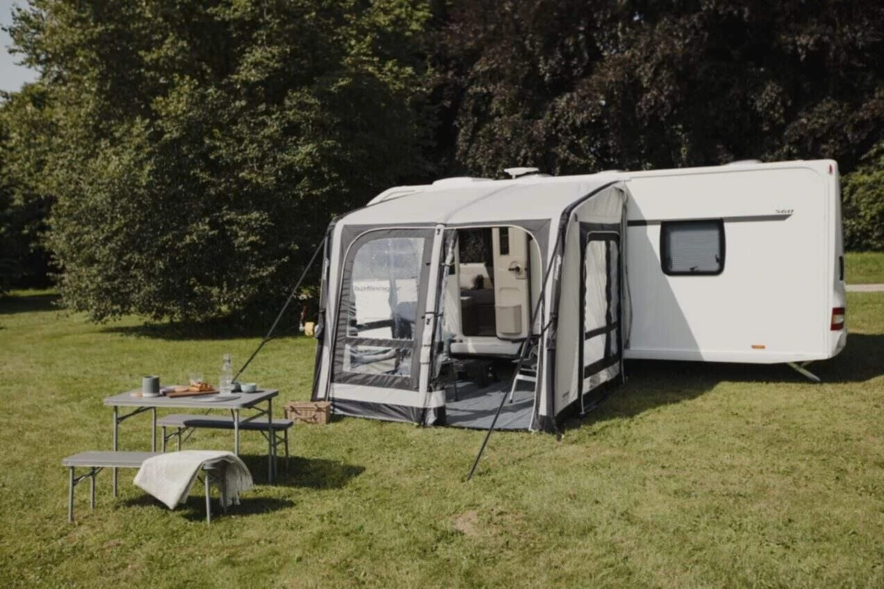 Vango Airbeam Vango Balletto Air 260 Elements Shield Caravan Awning (2023) 4 Vango Airbeam Vango Balletto Air 260 Elements Shield Caravan Awning (2023) - Image 2